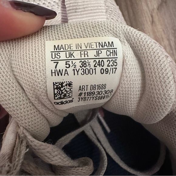 ADIDAS CLOUDFOAM QUESTAR BYD SHOES women’s 7 - Picture 9 of 10